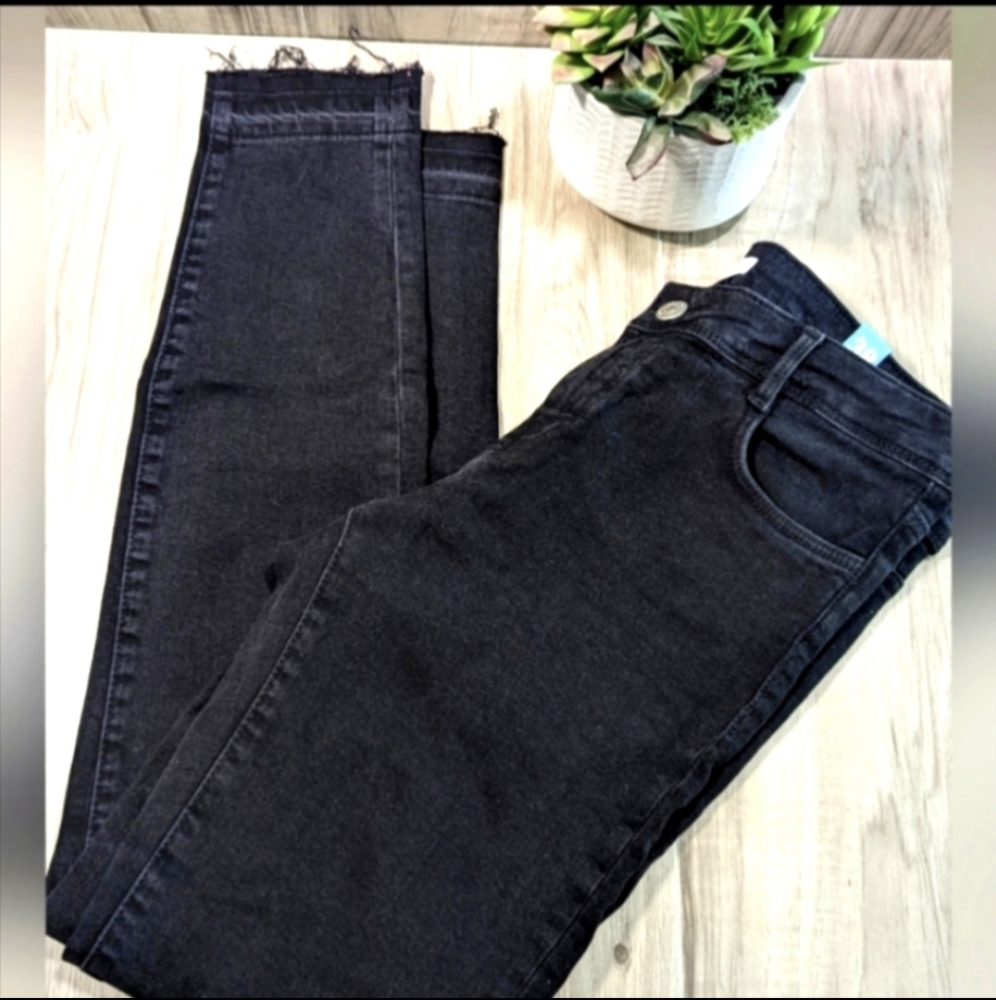 NEW!🪷ZARA~Skinny~Raw Hem~Ankle Jeans